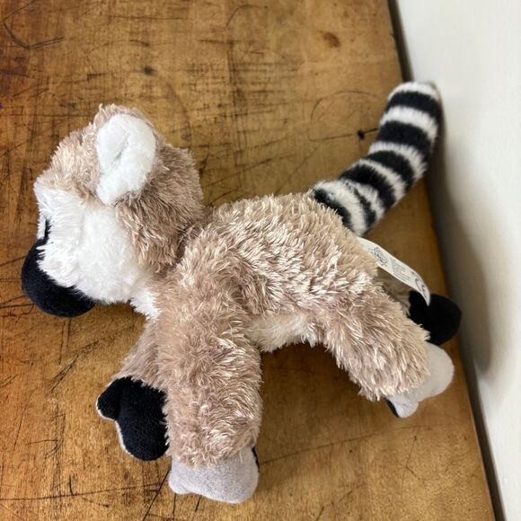 Ring Tailed Lemur Stuffed Animal Plush Toy Approx 10" Great Used Condition - Picture 6 of 9